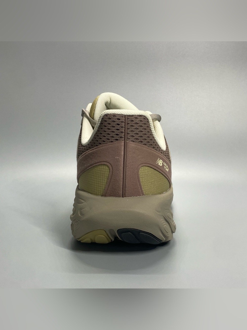 New Balance Fresh Foam Trainer UTRNAC Beige Pink Mens 10.5 Running - Picture 7 of 11